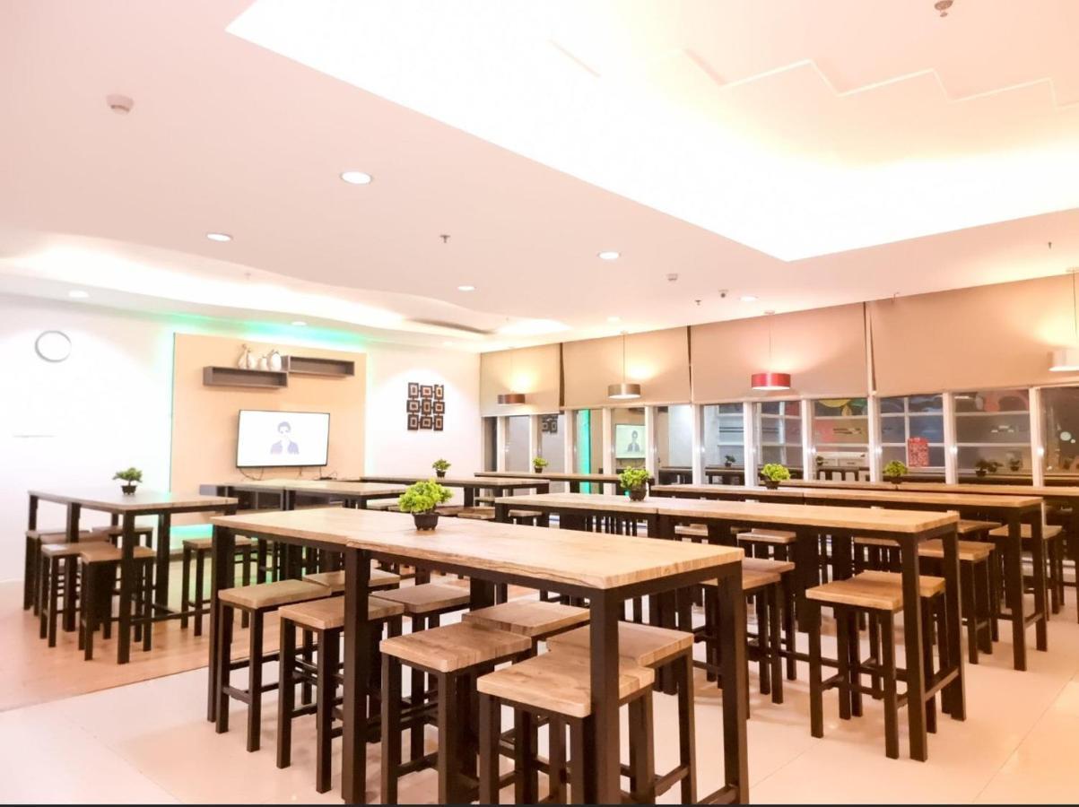 Greenwindows Hotel Davao Ngoại thất bức ảnh