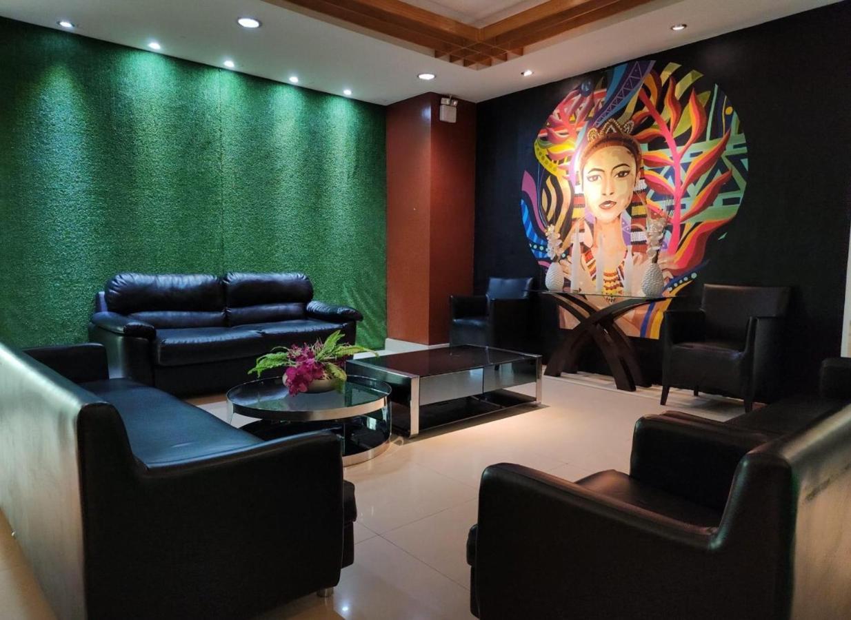 Greenwindows Hotel Davao Ngoại thất bức ảnh