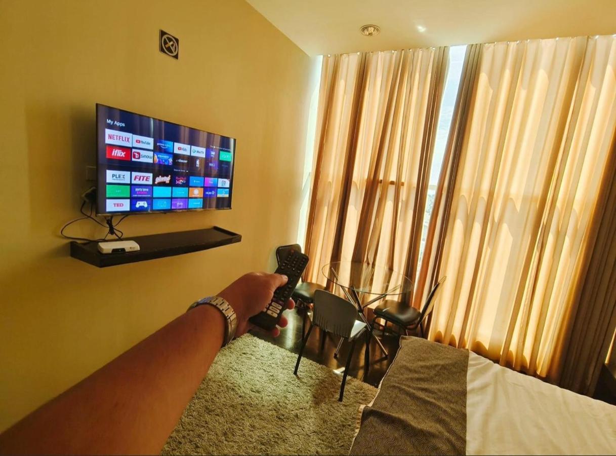 Greenwindows Hotel Davao Ngoại thất bức ảnh