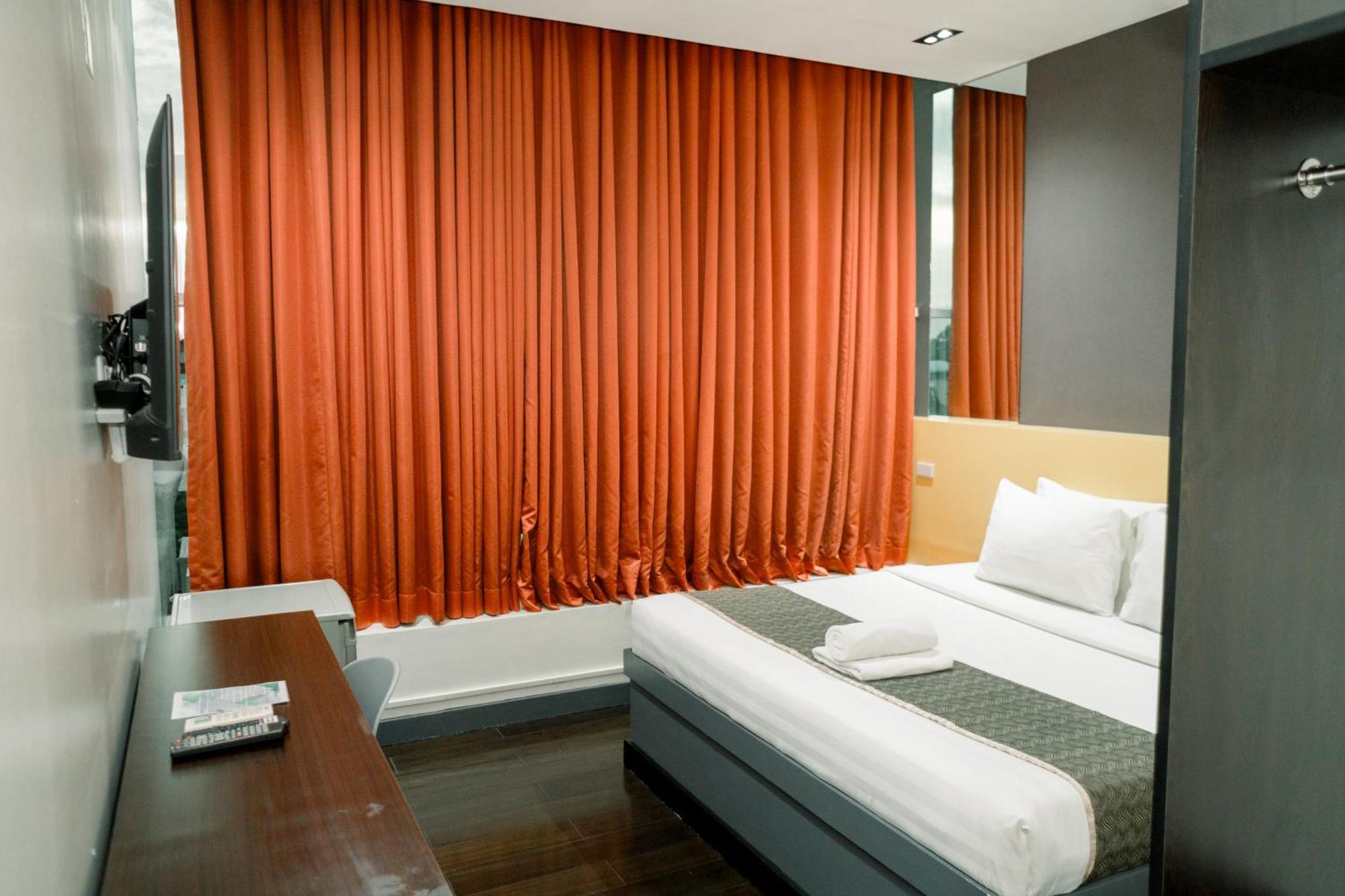 Greenwindows Hotel Davao Ngoại thất bức ảnh